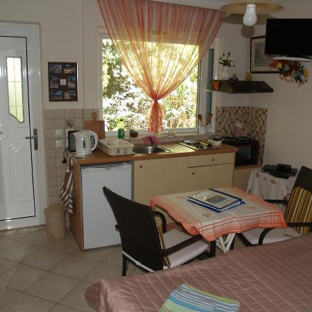Villa Verde Apart-Hotel Néa Mákri 外观 照片