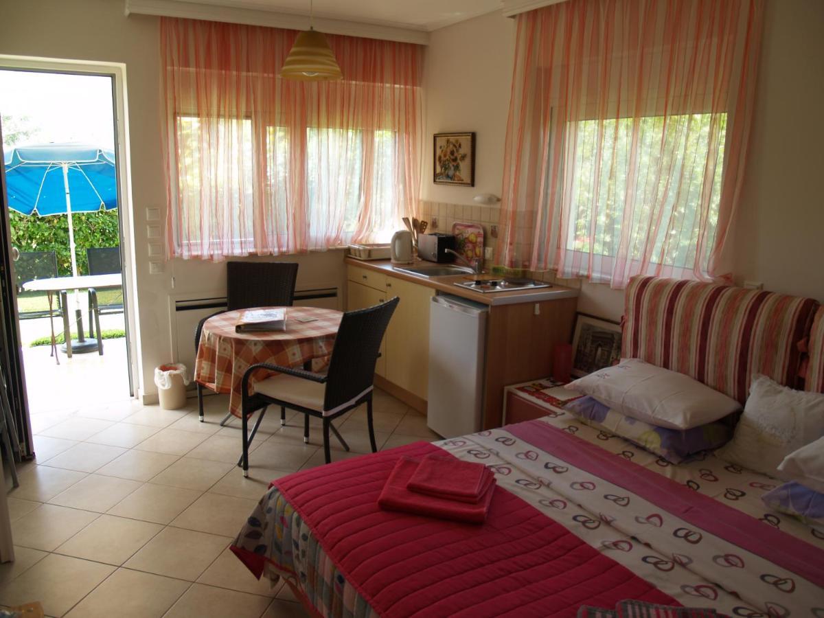 Villa Verde Apart-Hotel Néa Mákri 外观 照片